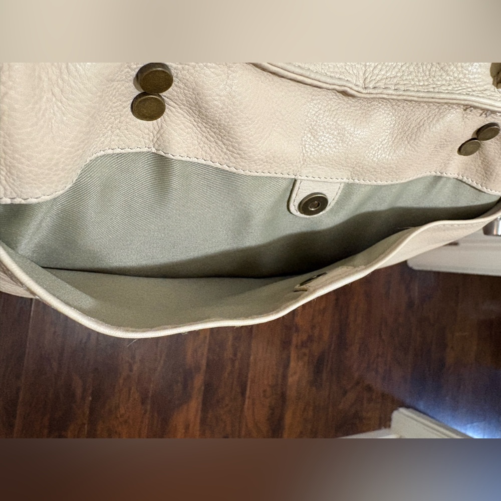 American Leather Co. Cream/Beige Top Handle Bag with Adjustable Crossbody Strap - Picture 9 of 16